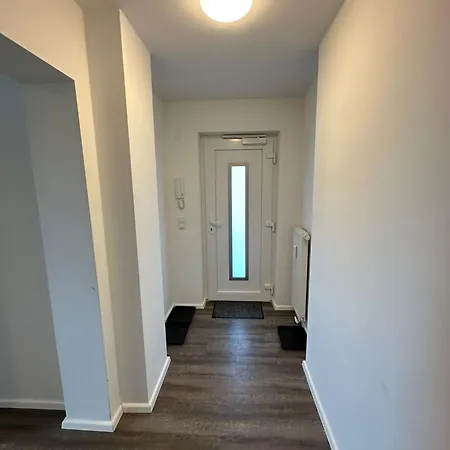 2 Bedroom Apartment, 4 Singlebeds, Near A7 Autobahn, Free Parking